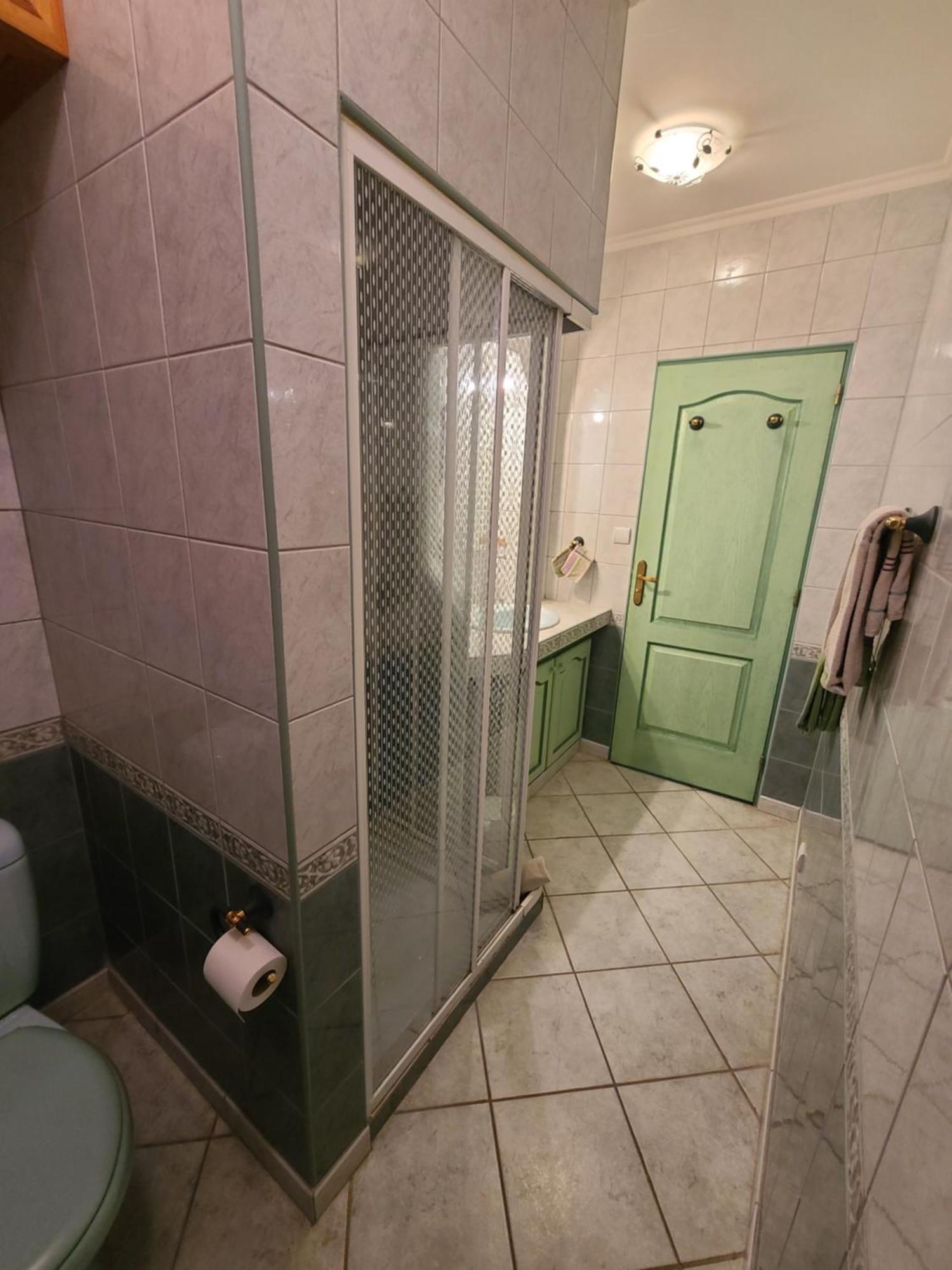 Les Dependances Du Chateau Noailles  Habitación foto